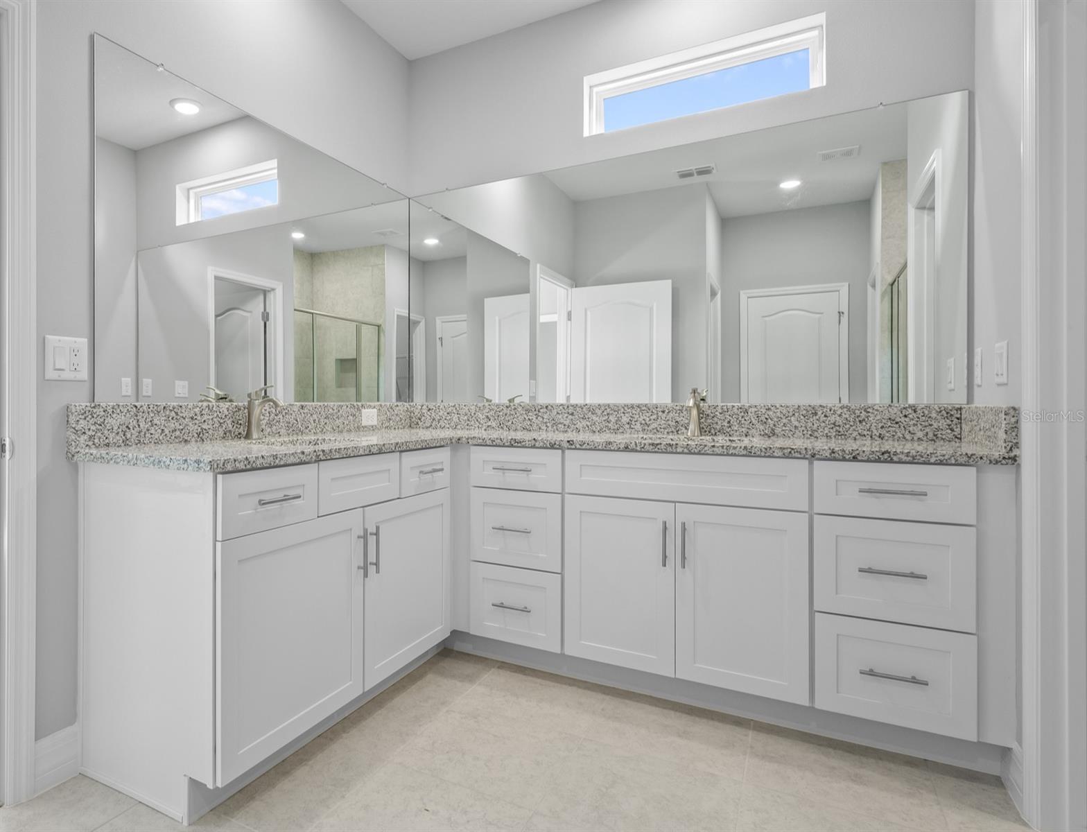 1594 BLUE LAKE CIR
