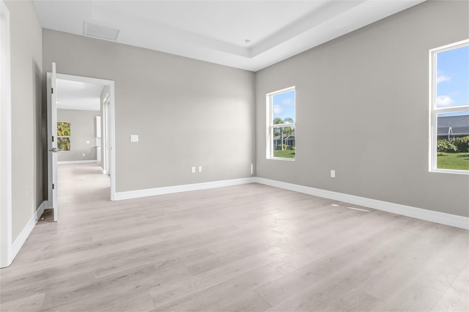 1594 BLUE LAKE CIR