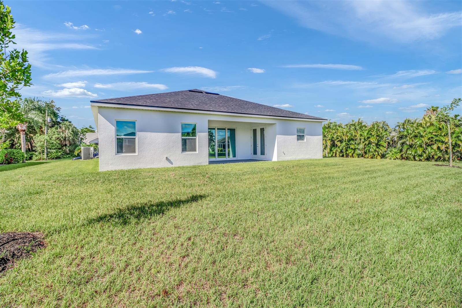 1594 BLUE LAKE CIR