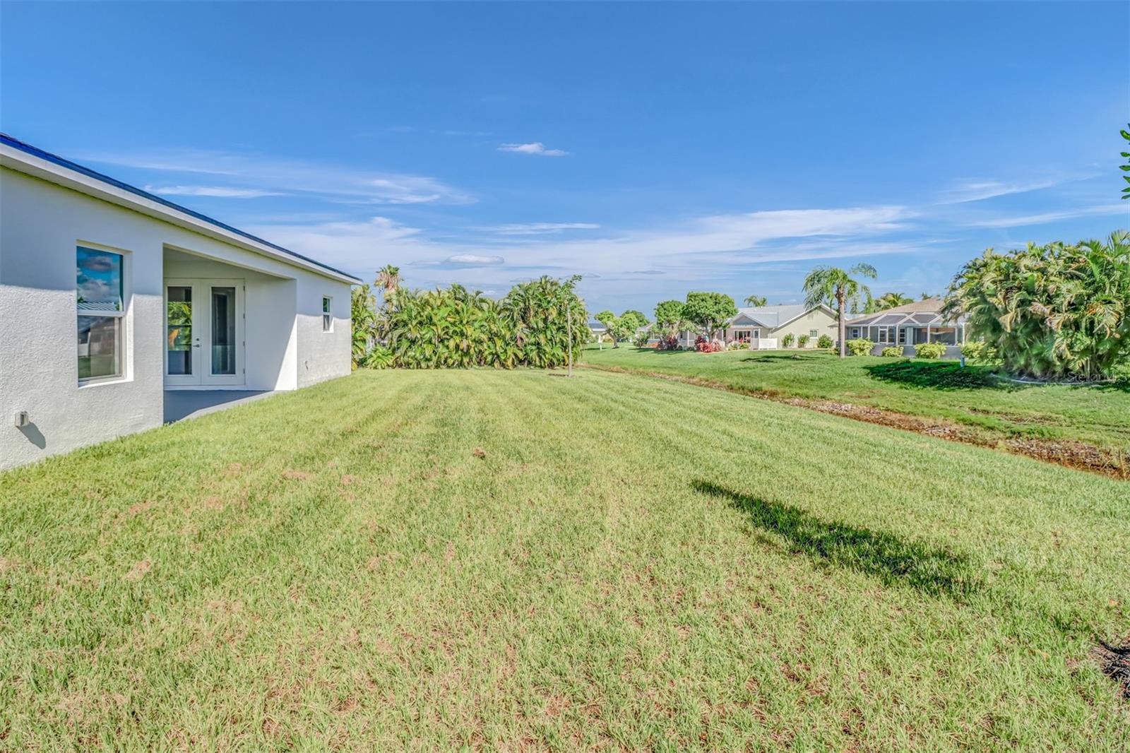 1594 BLUE LAKE CIR