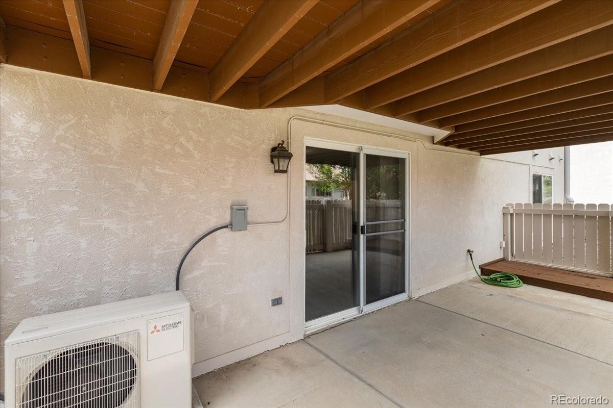 152 Las Lunas Street