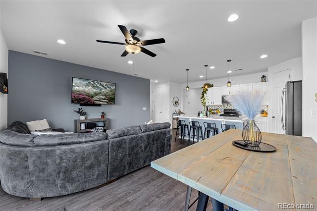 144 Vista Cliff Circle