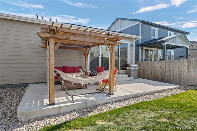 144 Vista Cliff Circle