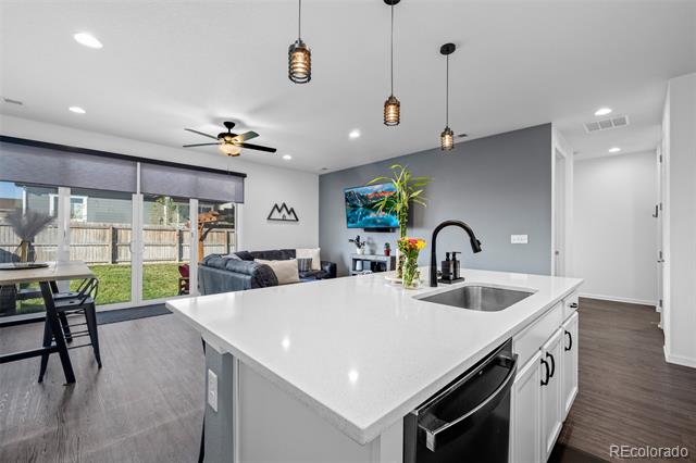 144 Vista Cliff Circle