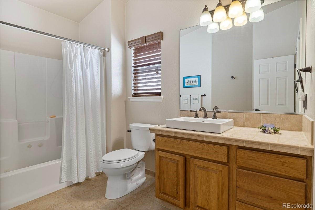 152 Las Lunas Street