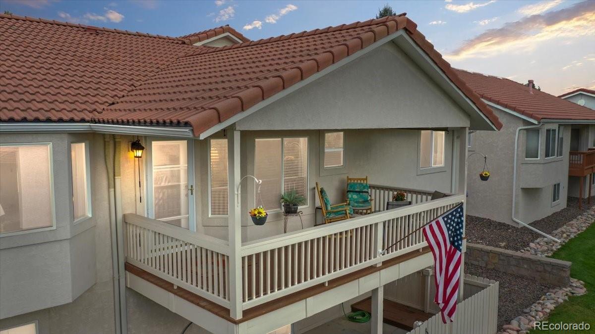 152 Las Lunas Street