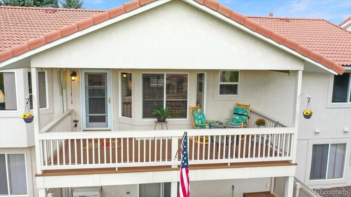 152 Las Lunas Street