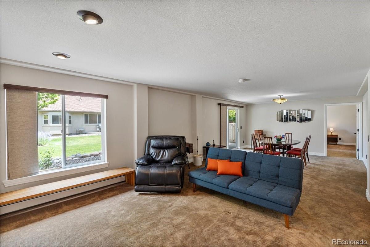 152 Las Lunas Street