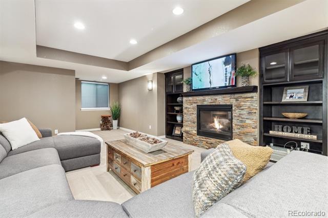 391 High Ridge Way