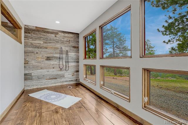 19 E Pine Drive