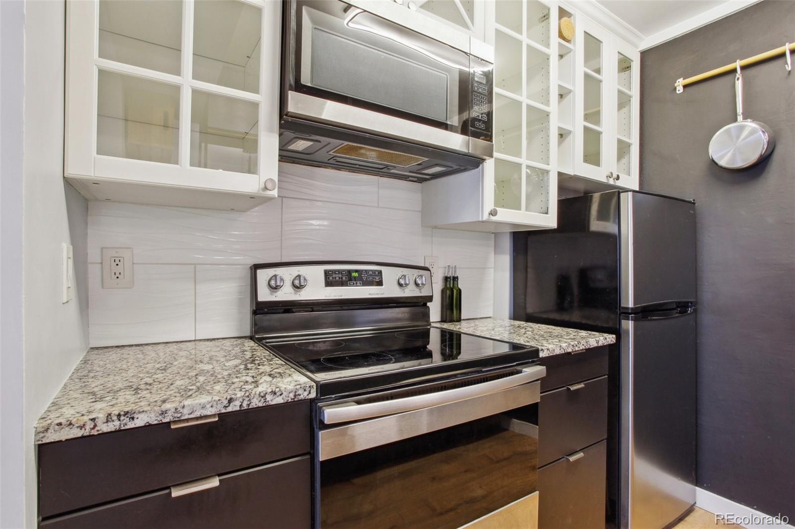 579 Wright Street Unit: 204
