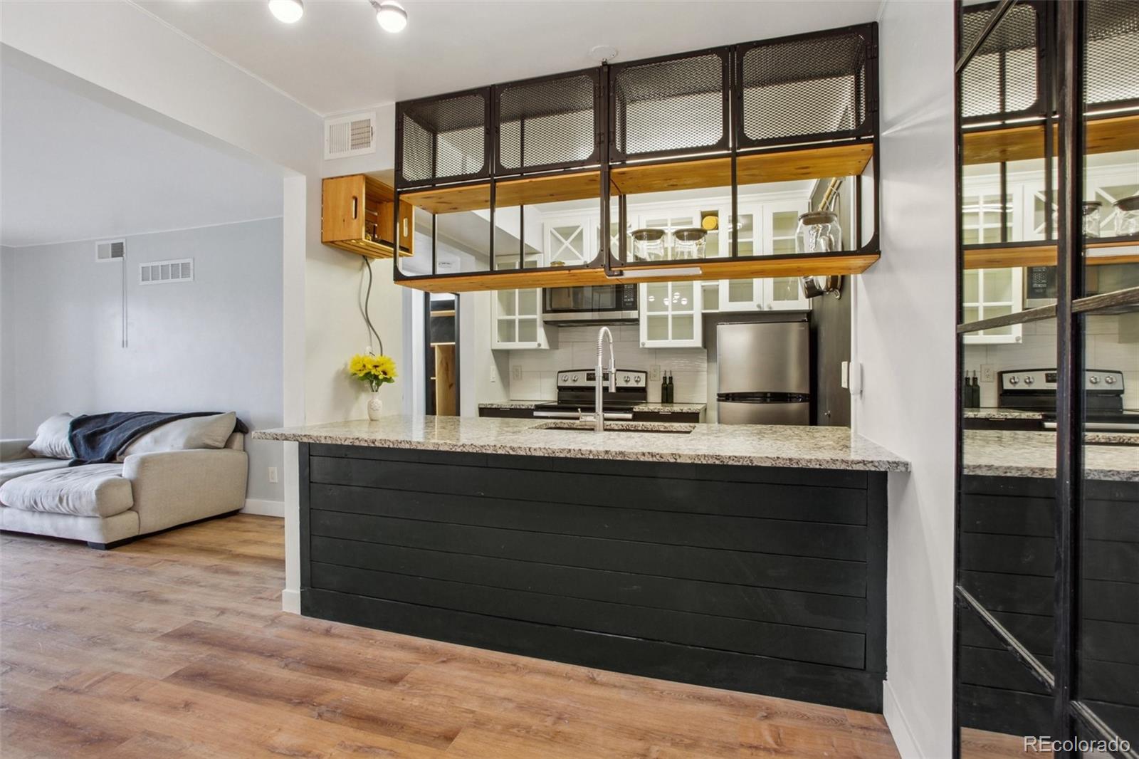 579 Wright Street Unit: 204