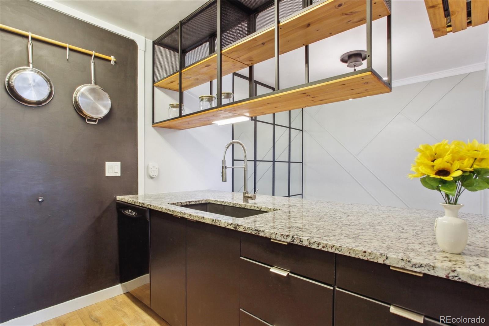 579 Wright Street Unit: 204