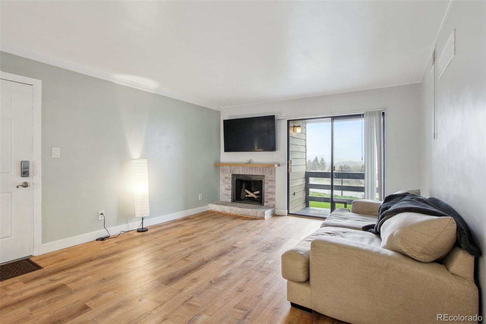 579 Wright Street Unit: 204