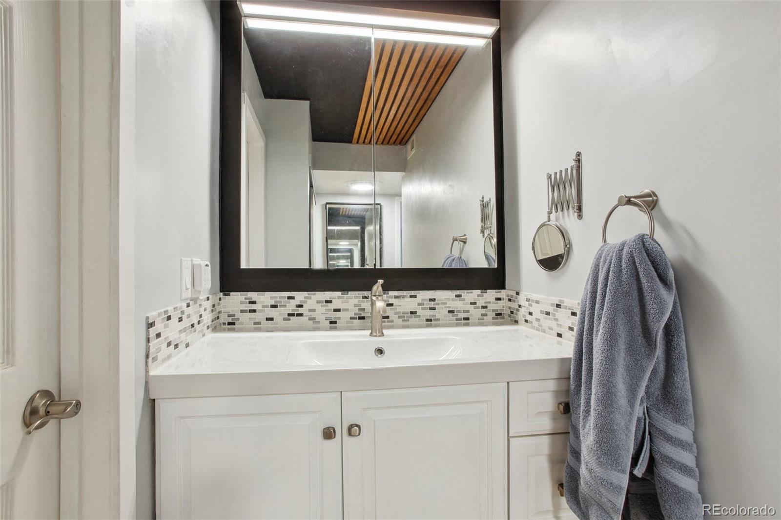 579 Wright Street Unit: 204