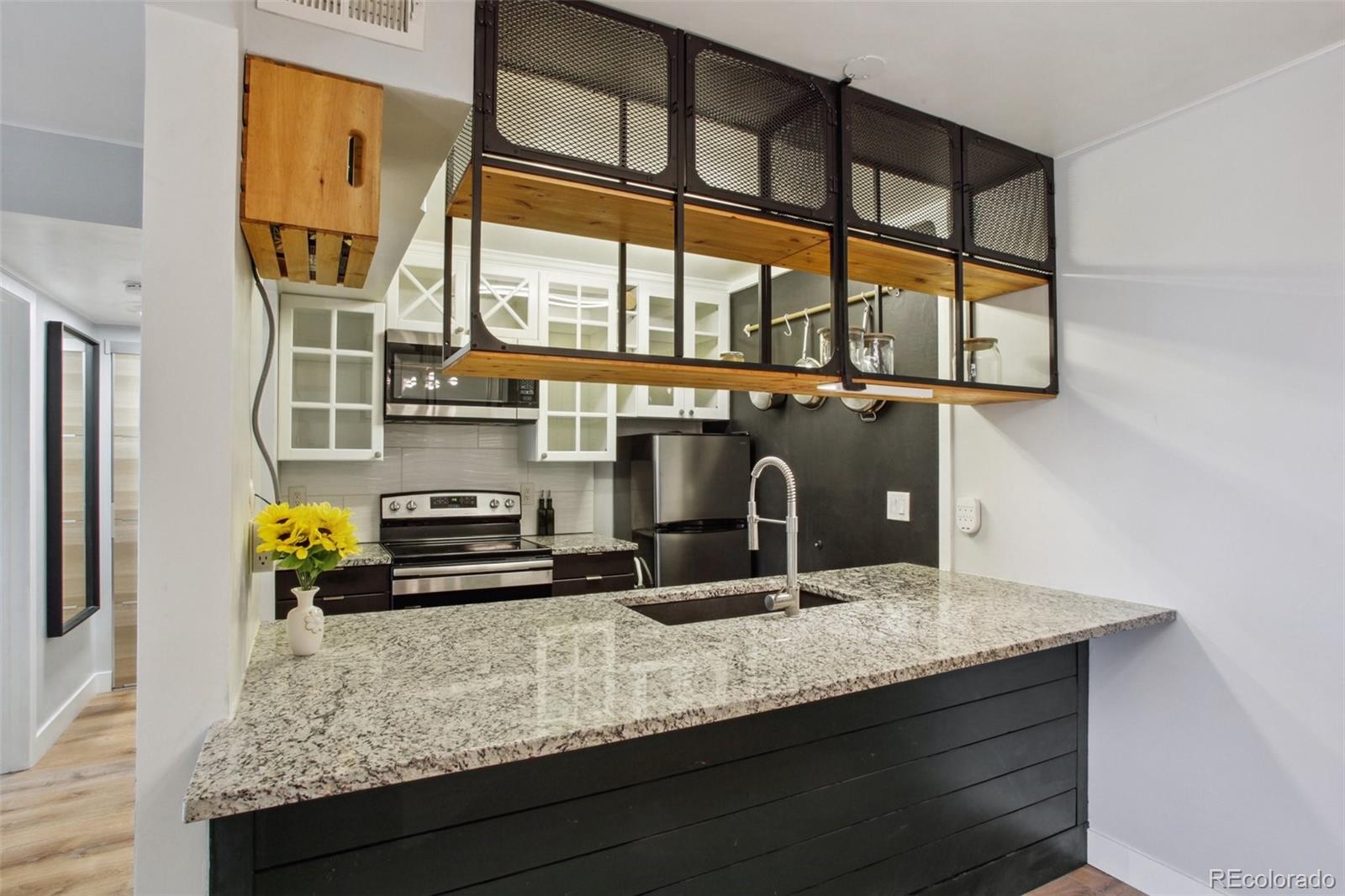 579 Wright Street Unit: 204