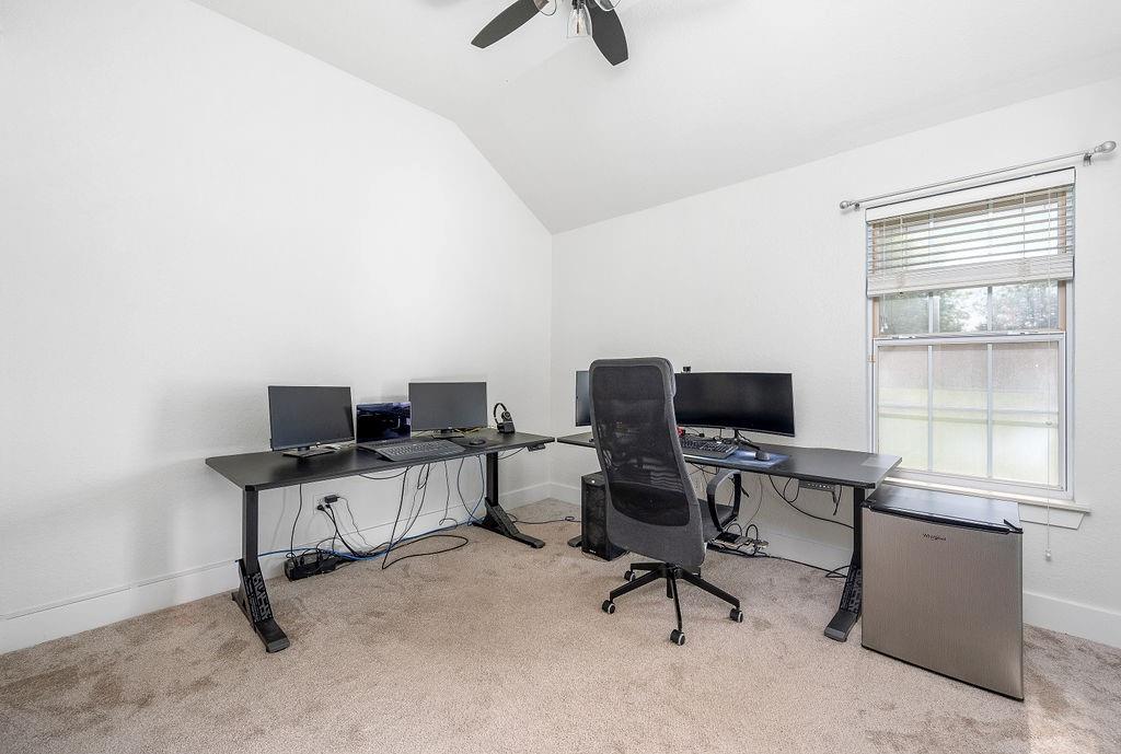 1951 W Trent Court Way