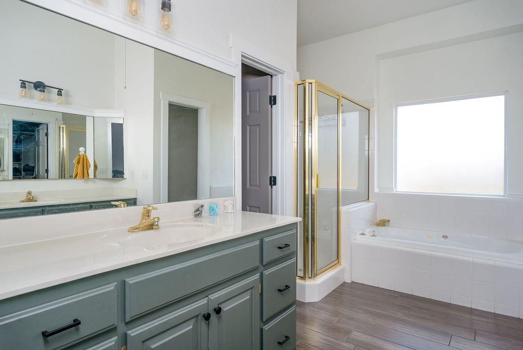 1951 W Trent Court Way