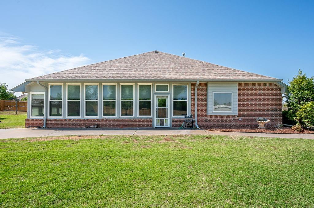 1951 W Trent Court Way