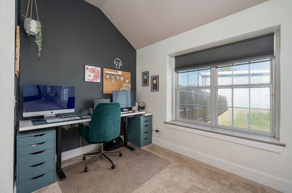 1951 W Trent Court Way