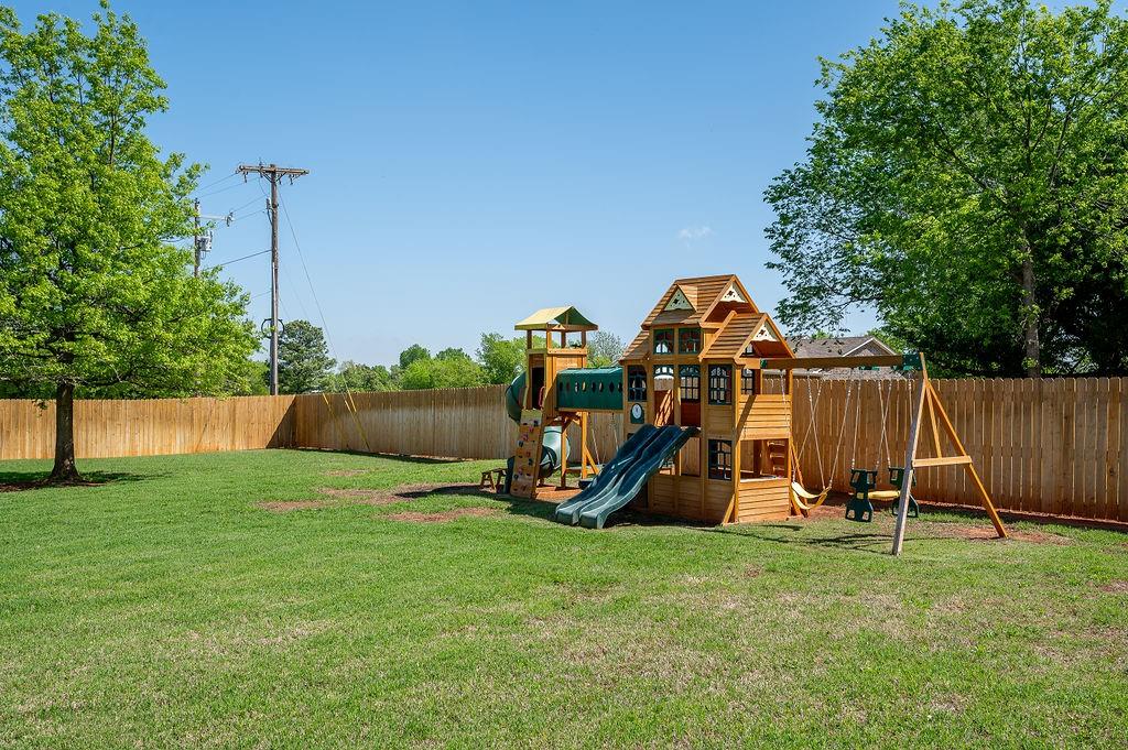 1951 W Trent Court Way