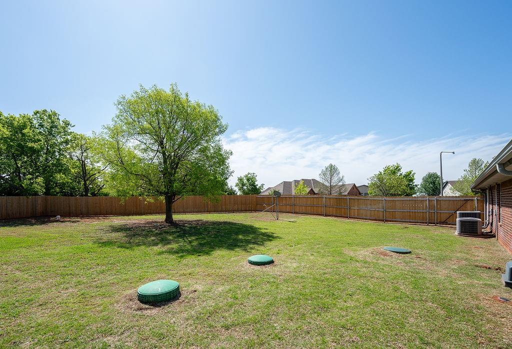 1951 W Trent Court Way