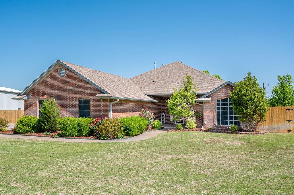 1951 W Trent Court Way