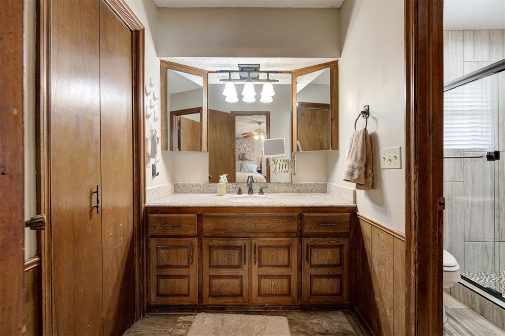 2404 SW 124th Street