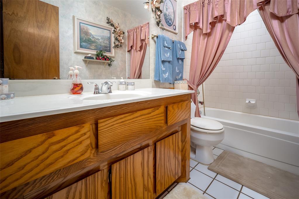 12113 Blueway Avenue