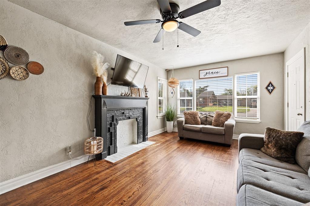 1104 S Hadden Avenue