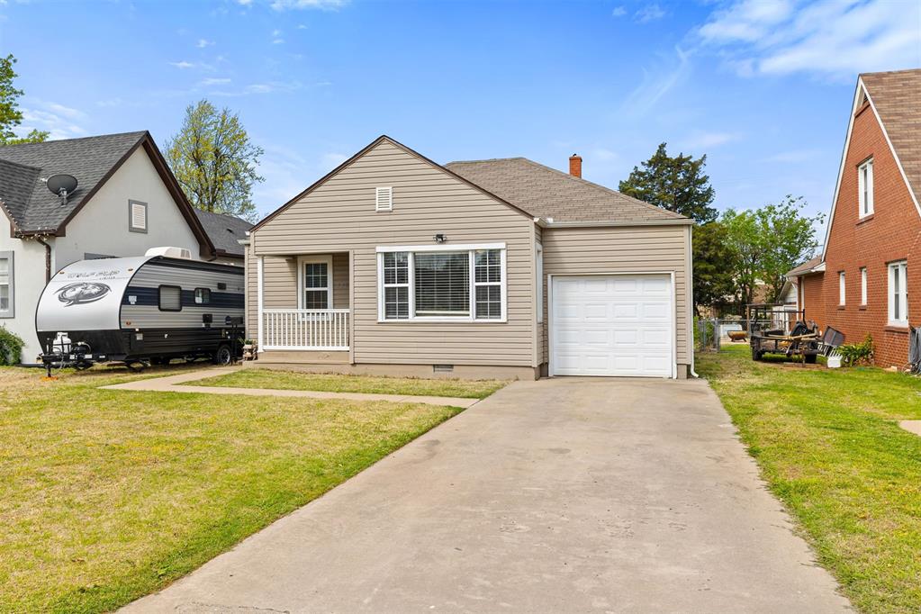 1104 S Hadden Avenue