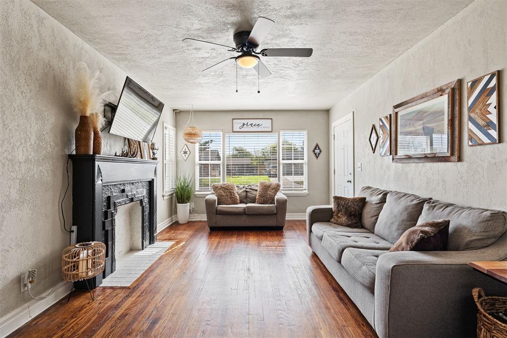 1104 S Hadden Avenue