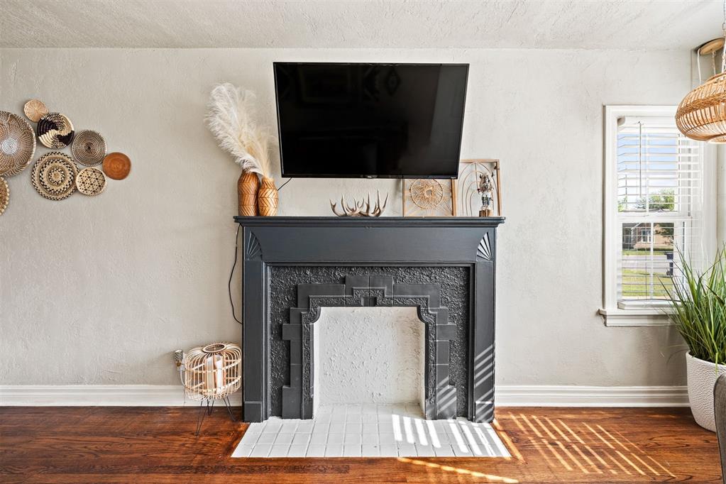 1104 S Hadden Avenue