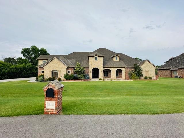 10825 San Lorenzo Drive