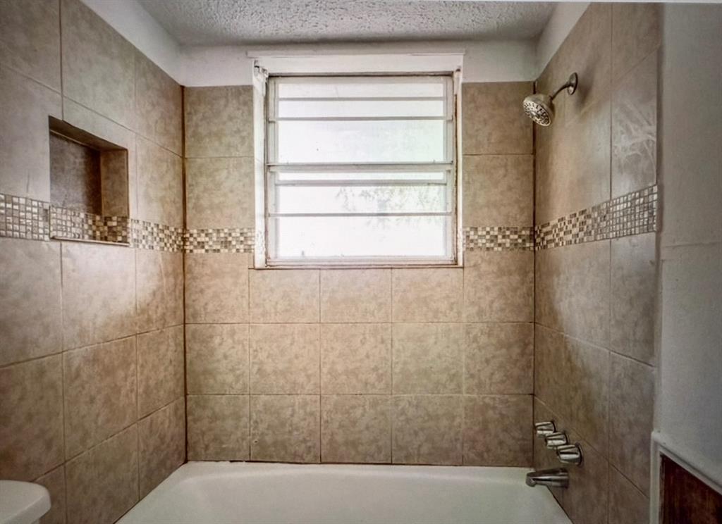 109 S PATTERSON Drive