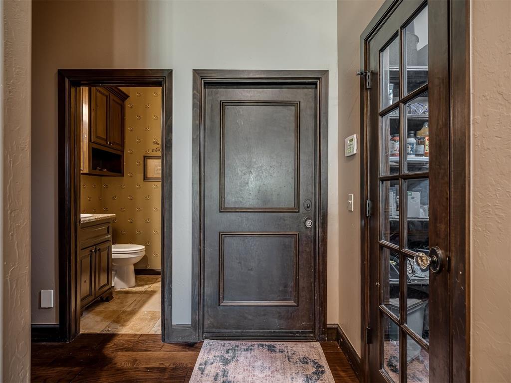 10925 San Lorenzo Drive