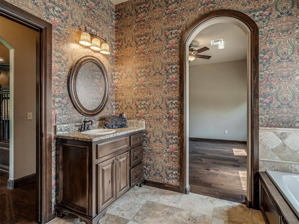 10925 San Lorenzo Drive