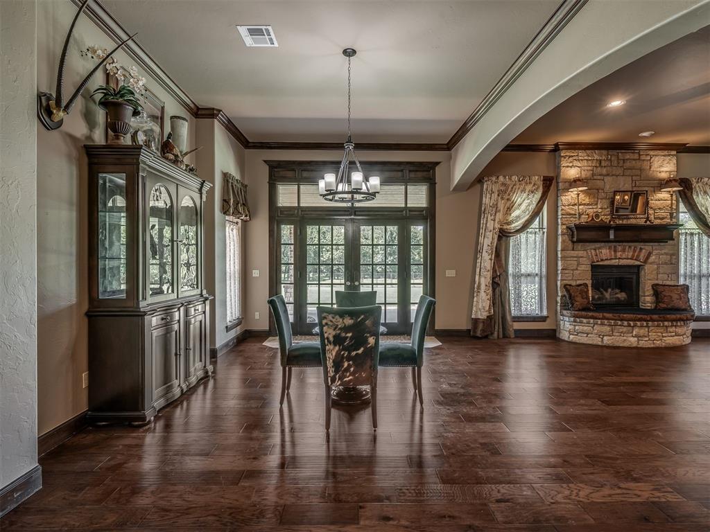 10925 San Lorenzo Drive