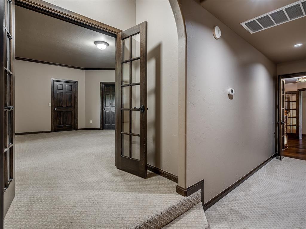 10925 San Lorenzo Drive