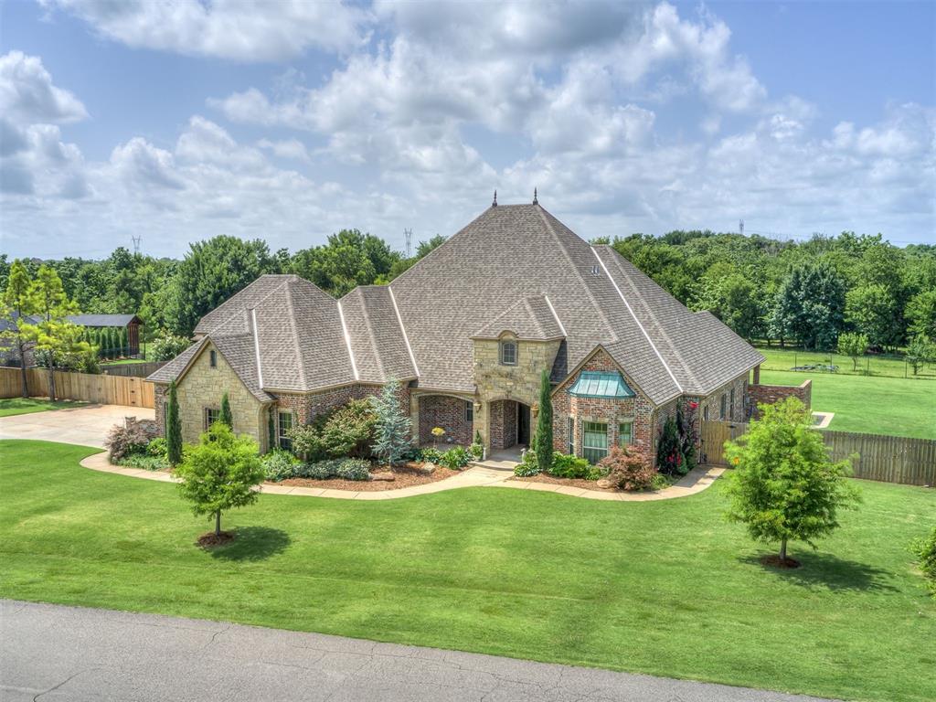 10925 San Lorenzo Drive