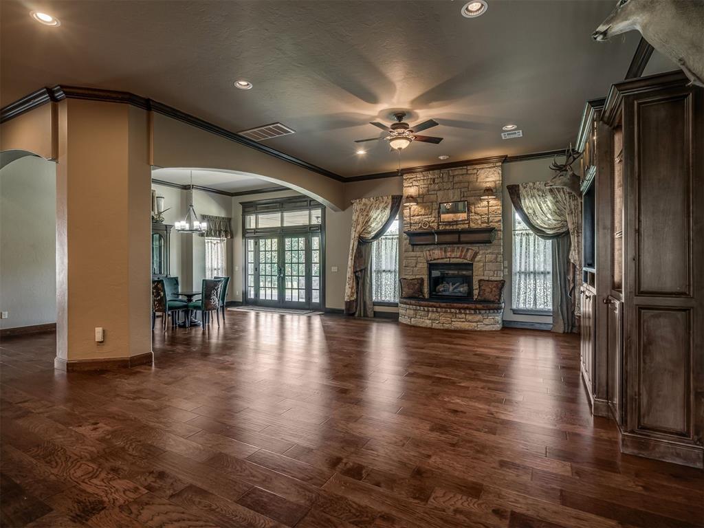 10925 San Lorenzo Drive