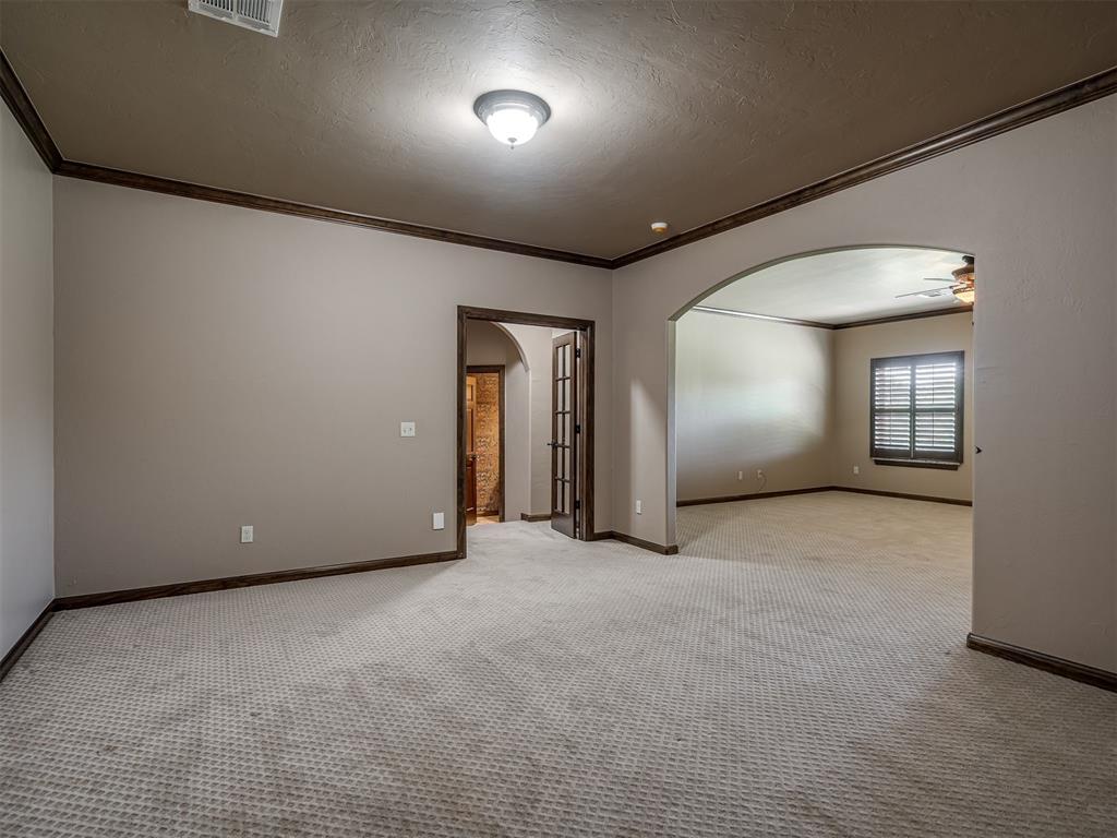 10925 San Lorenzo Drive