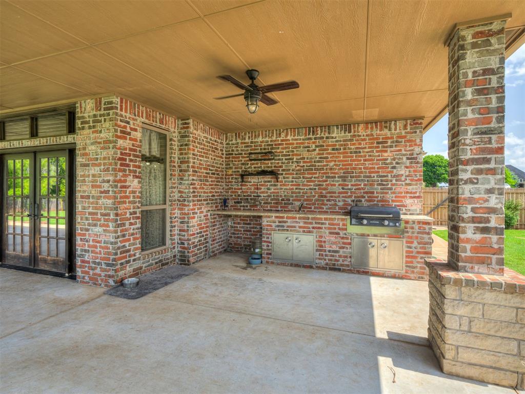 10925 San Lorenzo Drive