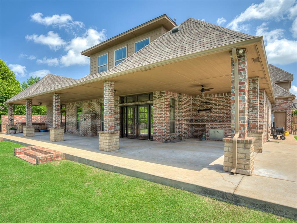 10925 San Lorenzo Drive