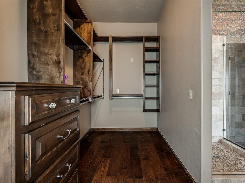 10925 San Lorenzo Drive