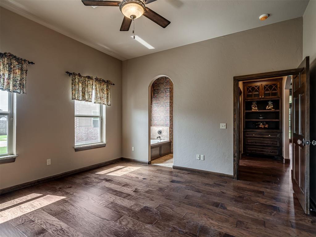 10925 San Lorenzo Drive