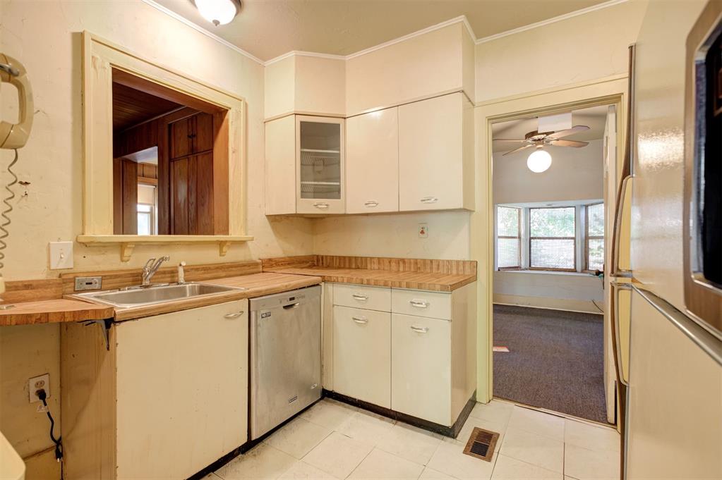 2920 N Harvey Parkway