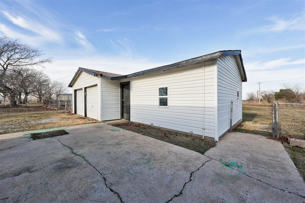 107 E Railroad Street