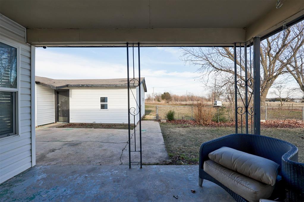 107 E Railroad Street