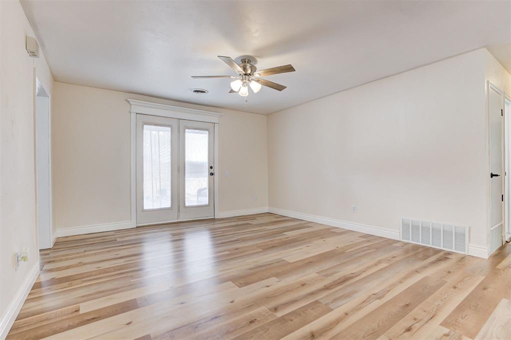 107 E Railroad Street